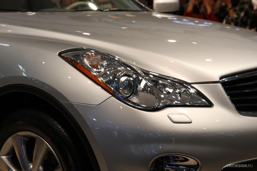  Infiniti EX35 2011 года  (фото 9 из 39)